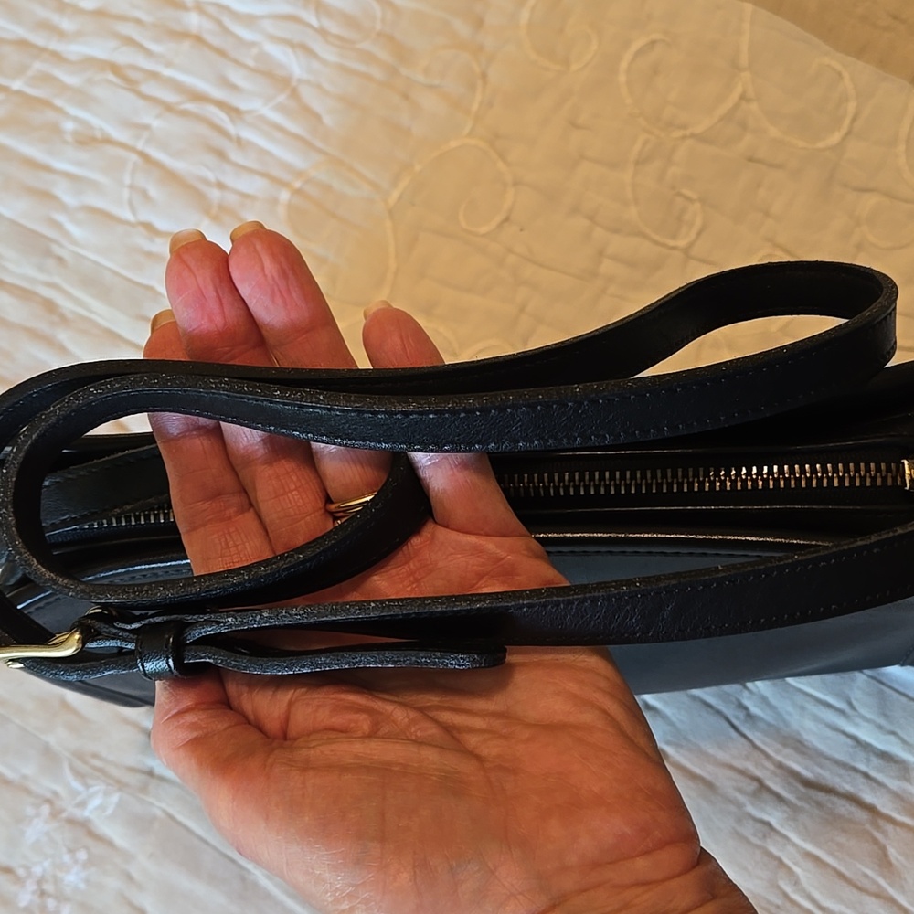Vintage Coach Sutton Y2K Leather Crossbody Shoulder Bag ZipTop Outside Pockets - Picture 6 of 16